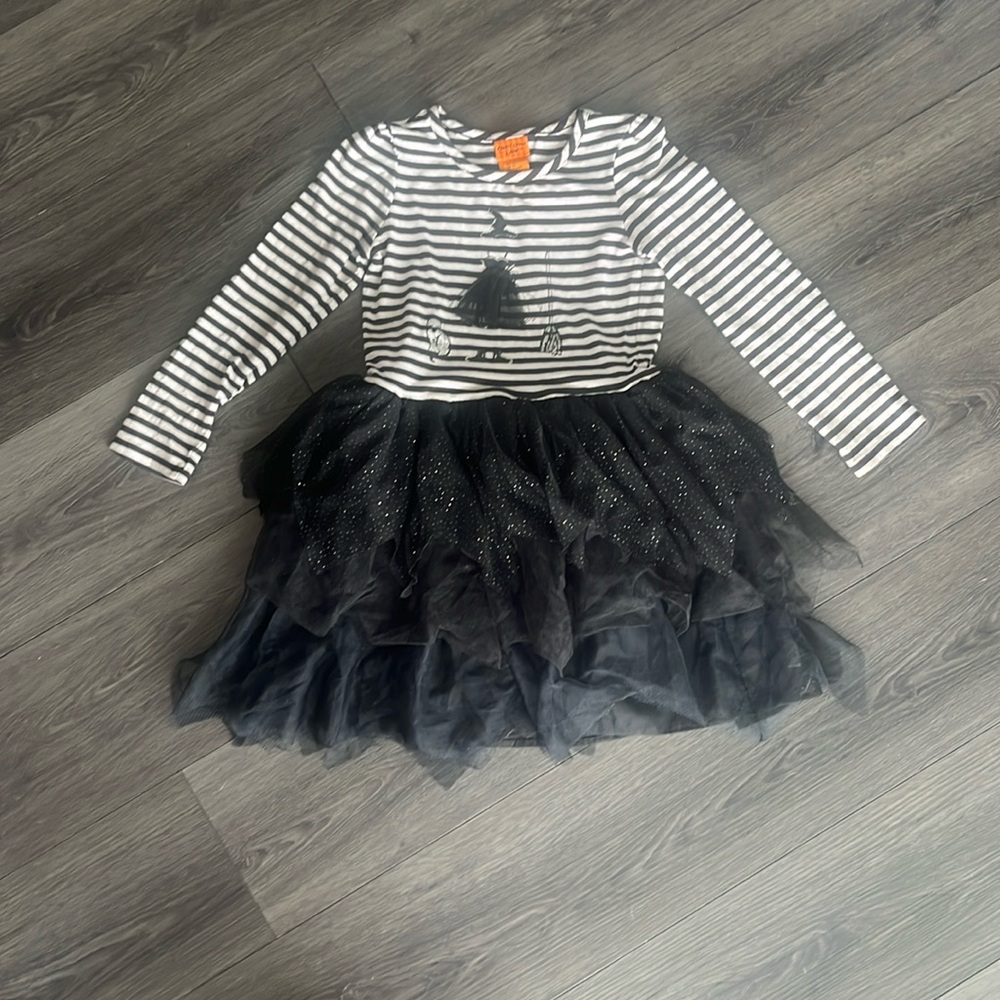 Size 5 Boutique Halloween dress